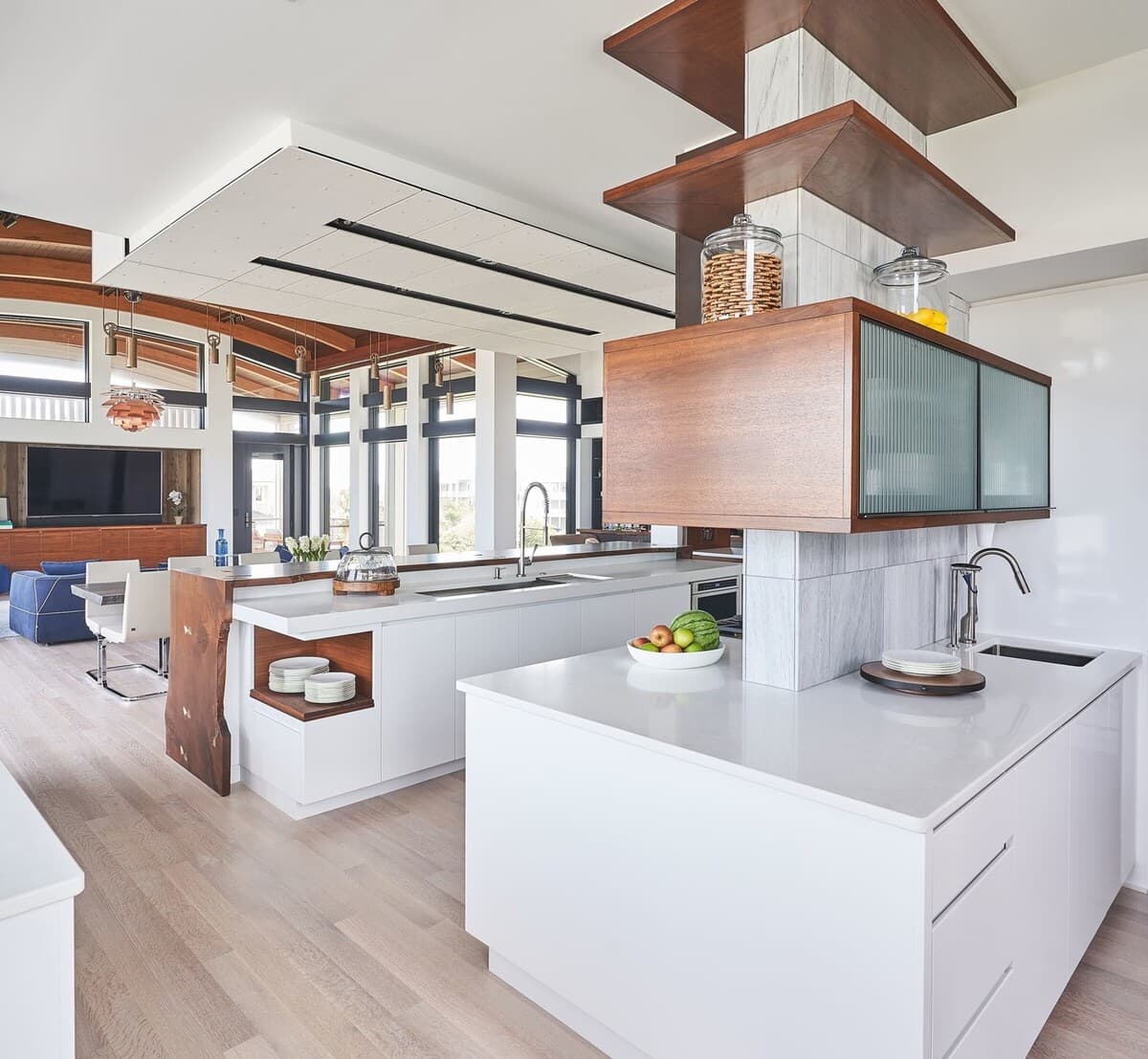 Organic White in use